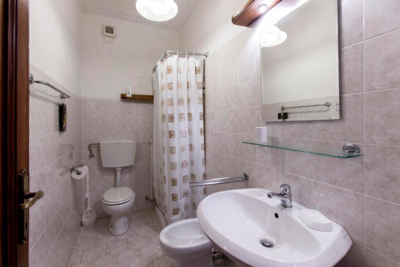 I Castagnini Apartment มอนเตคาตีนี วัล ดิ เชชินา ภายนอก รูปภาพ